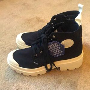 Palladium Pallabase Twill Combat boot w/Zipper